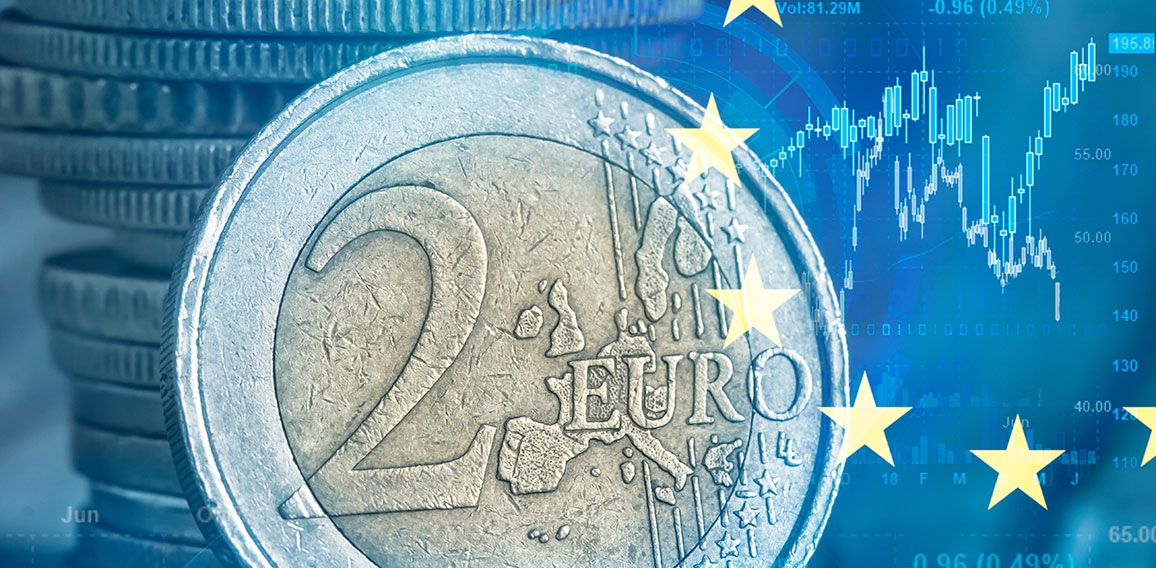Zwei-Euro-Stück, EU-Sterne und Candlesticks