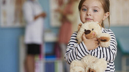 Aerztin-Mutter-Kind-Teddy-93983934-FO-gpointstudio