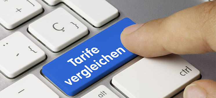 Finger-Taste-Tarife-vergleichen-48863912-AS-momius