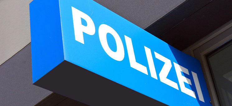 Polizei-258718013-AS-PixPartout