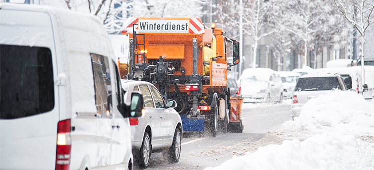 Winterdienst-Autos-242763762-AS-Wellnhofer-Designs