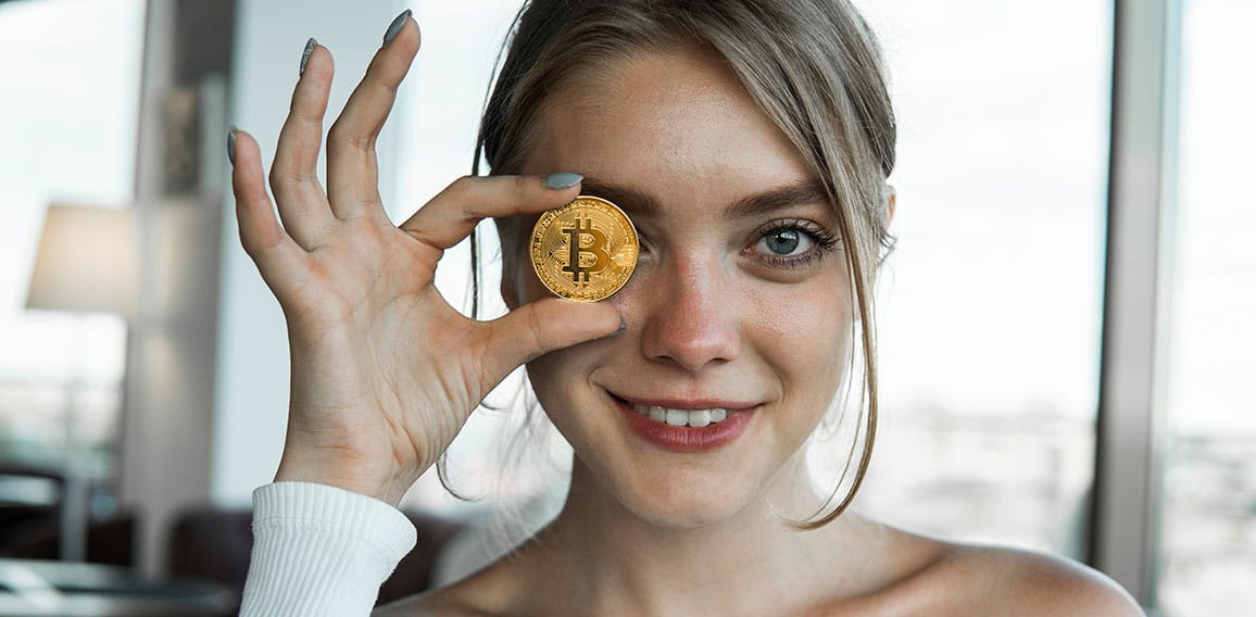 Frau-Bitcoin-317699391-AS-Volodymyr