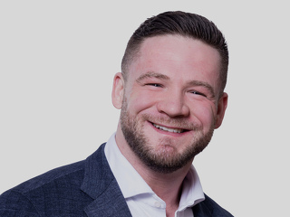 Christian Chlupka startet als Maklerberater beim Berliner Maklerpool aruna. Der Vertriebsexperte bringt Erfahrung aus ERGO, simplesurance, wefox und Münchener Verein mit.