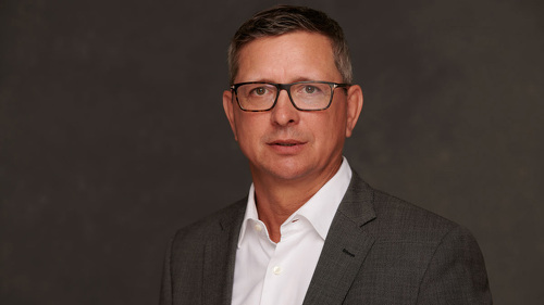 Rechtsanwalt und Gründer von Wirth-Rechtsanwälte, Fachanwalt für Versicherungsrecht, Finanzwirt