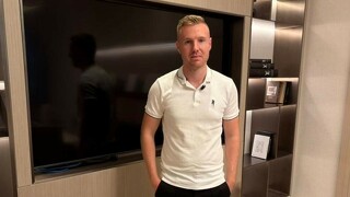 Jonathan Rey lebt seit mehreren Jahren in Dubai und ist auf Ferienimmobilien spezialisiert.